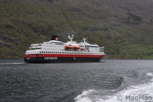 Read more about the article Hurtigruten Schiffsreise Norwegen von Bergen nach Kirkenes im Mai 2012