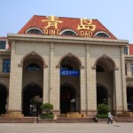 Bahnhof von Qingdao und Ausblicke vom Hotel