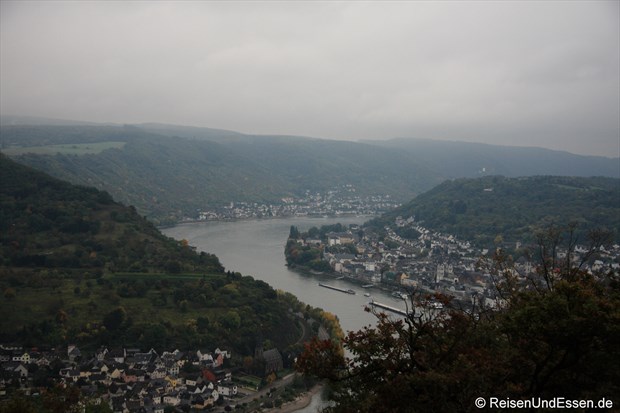 Blick von der Seilbahn auf Rhein und Boppard