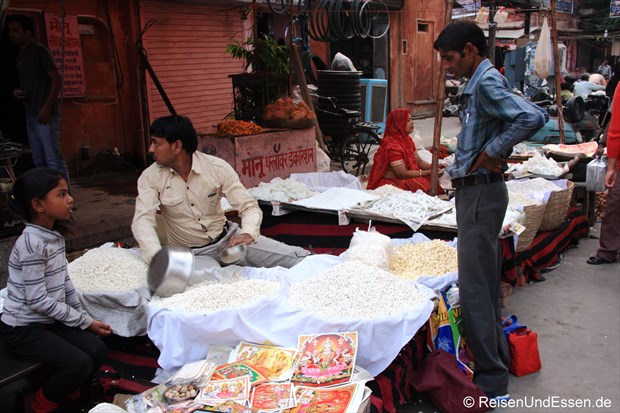 Verkauf von Süssigkeiten in Jaipur