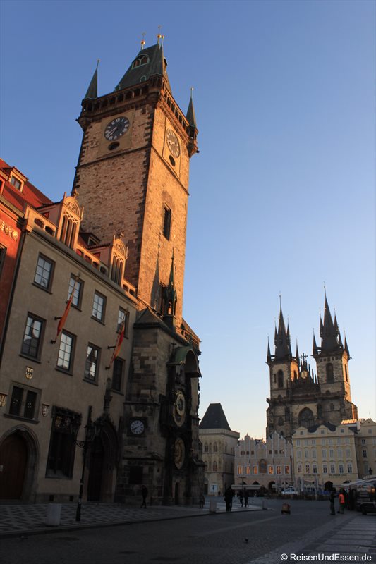 Prager Rathaus und Teynkirche