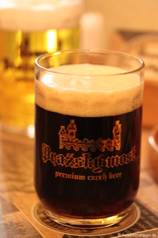 Restaurant Pražský Most - Dunkles Bier