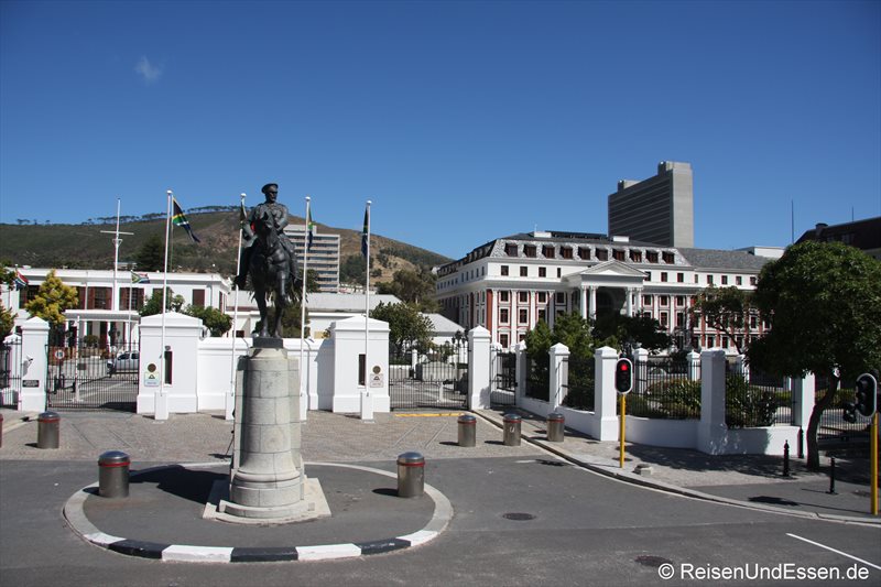 Eingang zum Parlament in Kapstadt