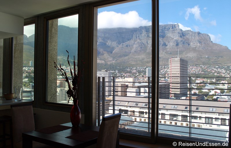 Blick vom Appartement in Kapstadt auf Tafelberg