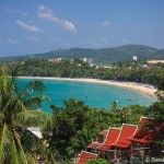 Blick auf Kata Beach in Phuket