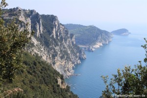 Read more about the article Wanderung nach Portovenere und Bootsfahrt entlang der Cinque Terre