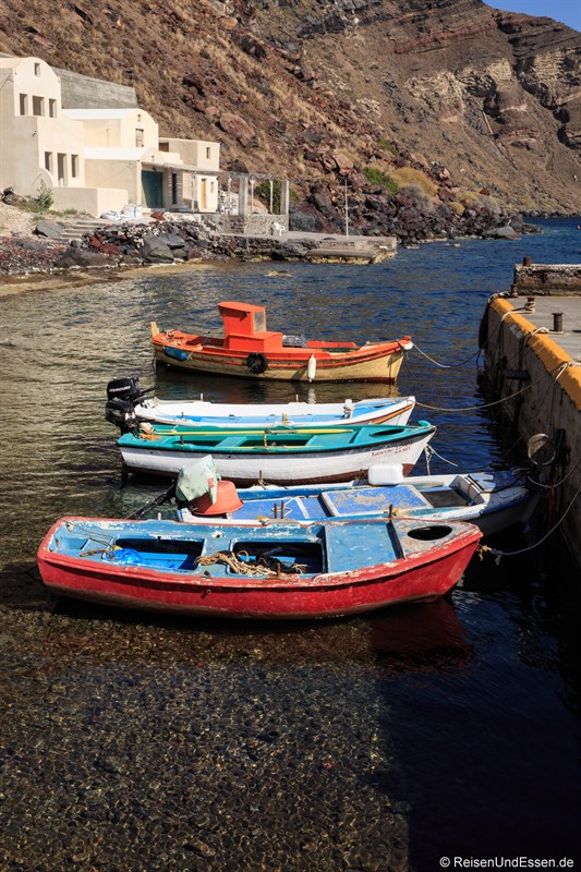 Boote in der Bucht von Armeni