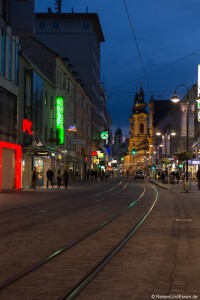 Schmidtorstrasse in Linz bei Nacht