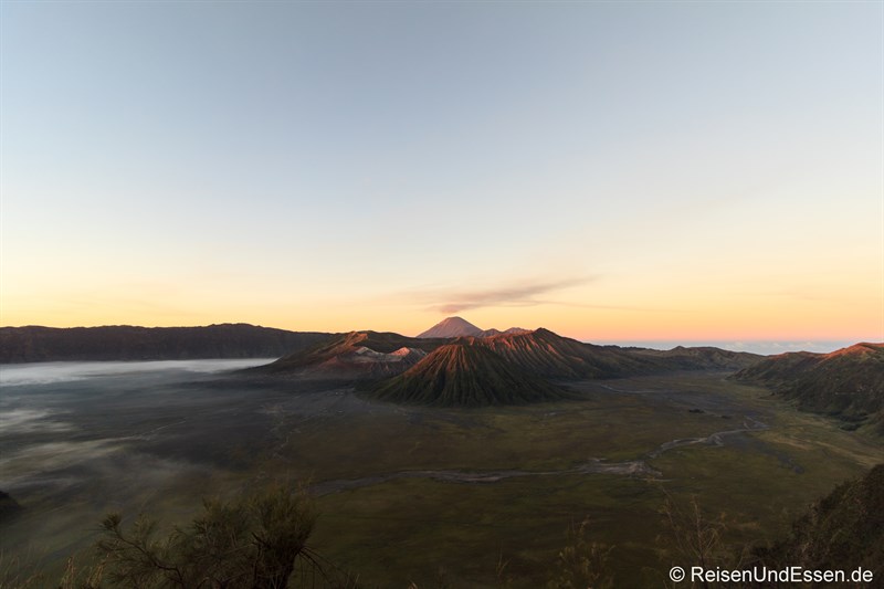 Sonnenaufgang am Vulkan Bromo
