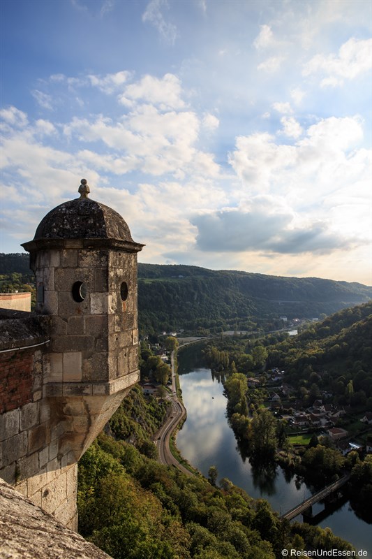 Zitadelle von Besancon und der Fluss Doubs