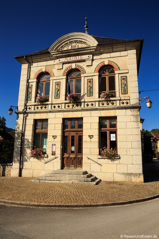 Mairie (Bürgermeisteramt) in Mouthier-Haute-Pierre