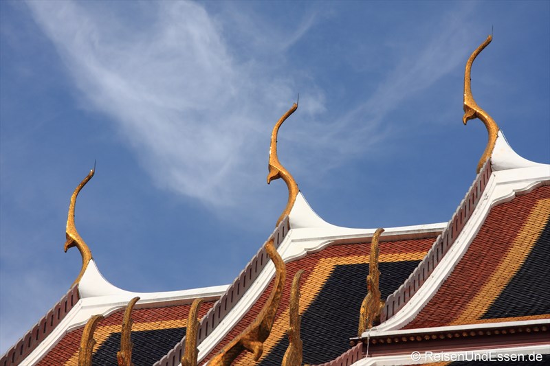 Dächer im Wat Phra Kaeo