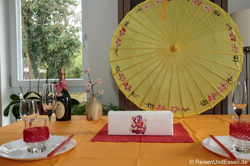 Tischdekoration für chinesisches Neujahr