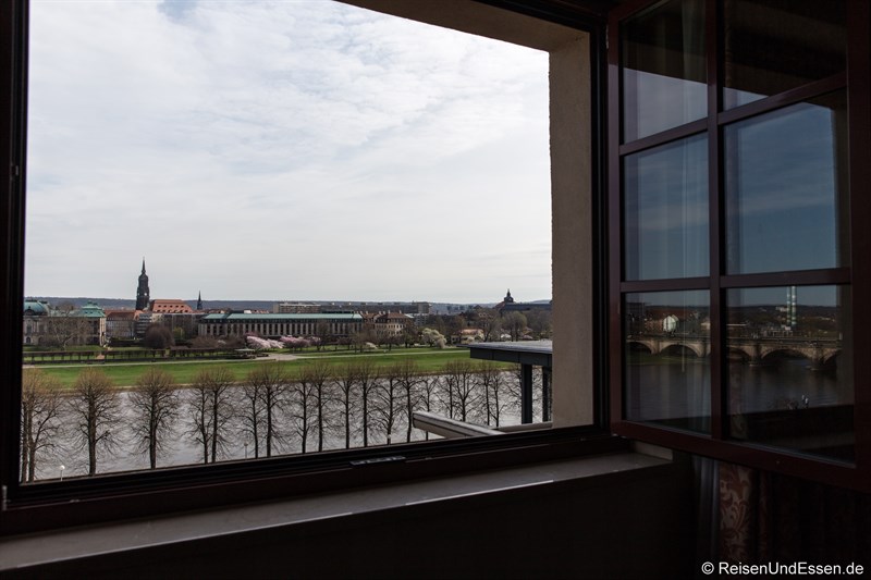 Aussicht vom Superior Zimmer auf Elbe