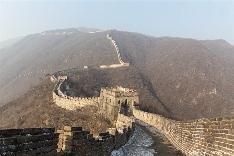 Verlauf der Chinesischen Mauer in Mutianyu