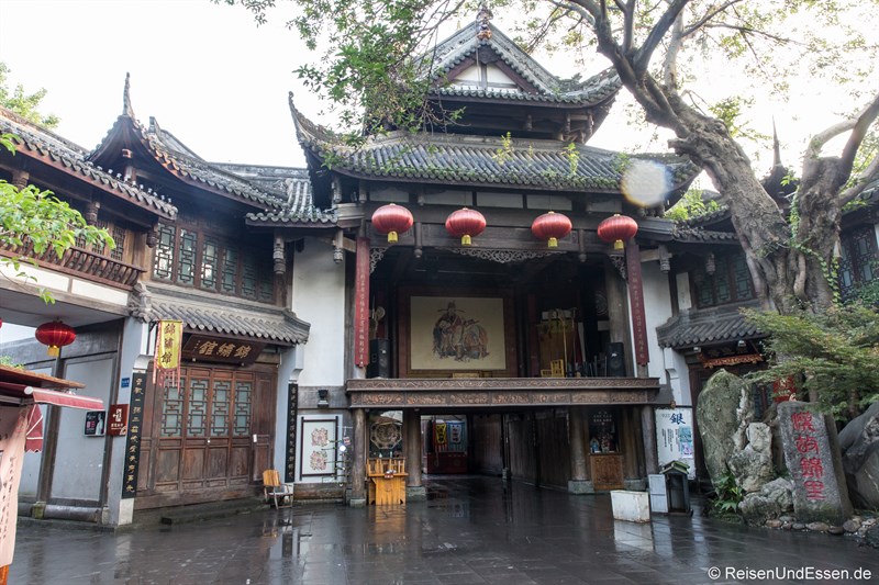 Bühne für Sichuan Oper in der Jinli Strasse