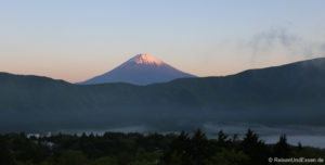 Read more about the article Den Sonnenaufgang am Vulkan Fuji erleben