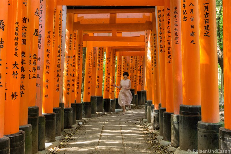 You are currently viewing Menschenleeres Fushimi Inari in Kyoto