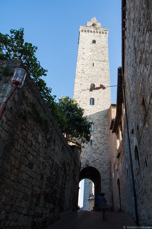 Torre Grossa und Museo d'Arte Sacra