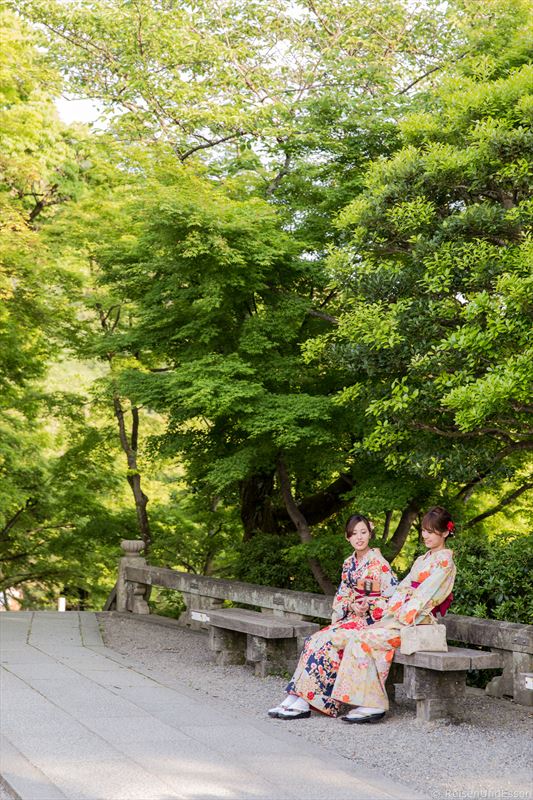 Japanische Frauen im Kimono