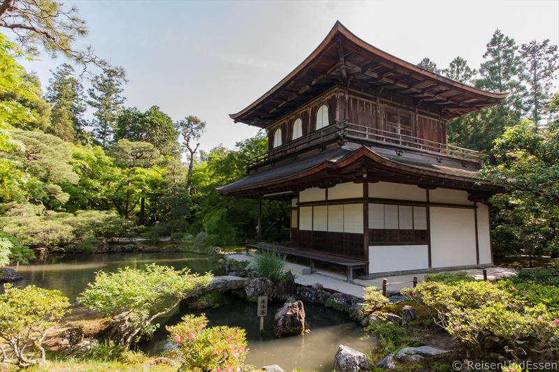 You are currently viewing Silberner Tempel und goldener Pavillon in Kyoto