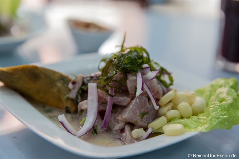 Ceviche in einem Restaurant in Lima - Sushi der Anden