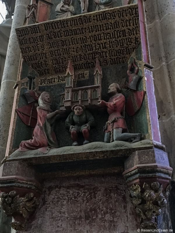 Grundsteinrelief im Ulmer Münster