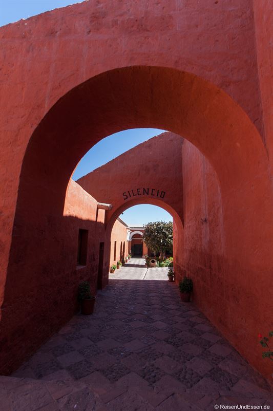 Eingang in das Kloster Santa Catalina in Arequipa