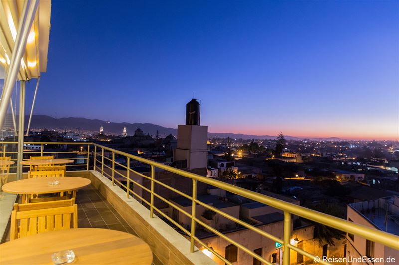 Blick von der Dachterrasse des Hotels Fundador in Arequipa