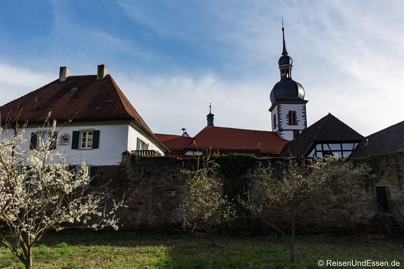 Stadtmauer und Kirche in Prichsenstadt