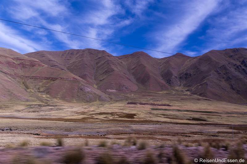 Landschaft auf der Sonnenroute von Puno nach Cusco