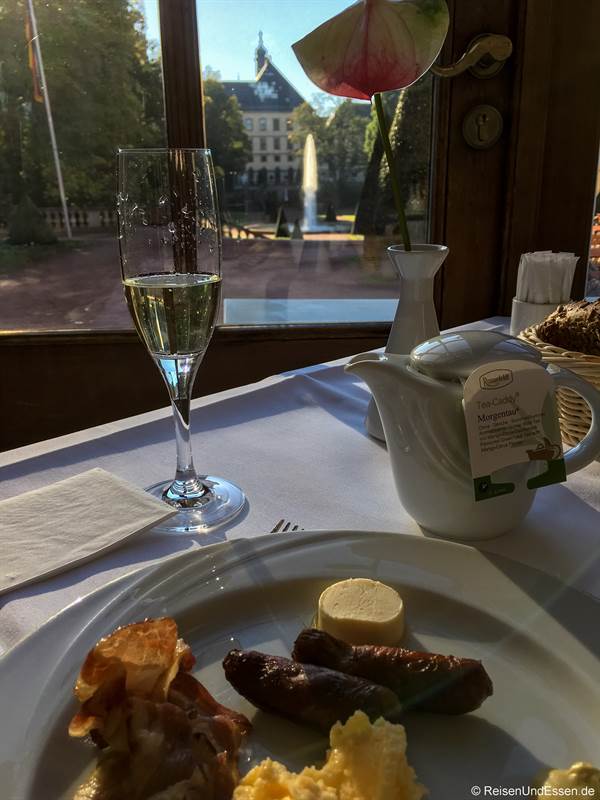 Frühstück mit Aussicht und Sekt im Maritim Hotel Fulda