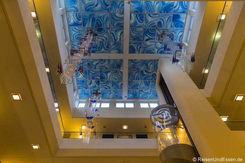 Blick auf die Decke im Maritim Hotel Fulda