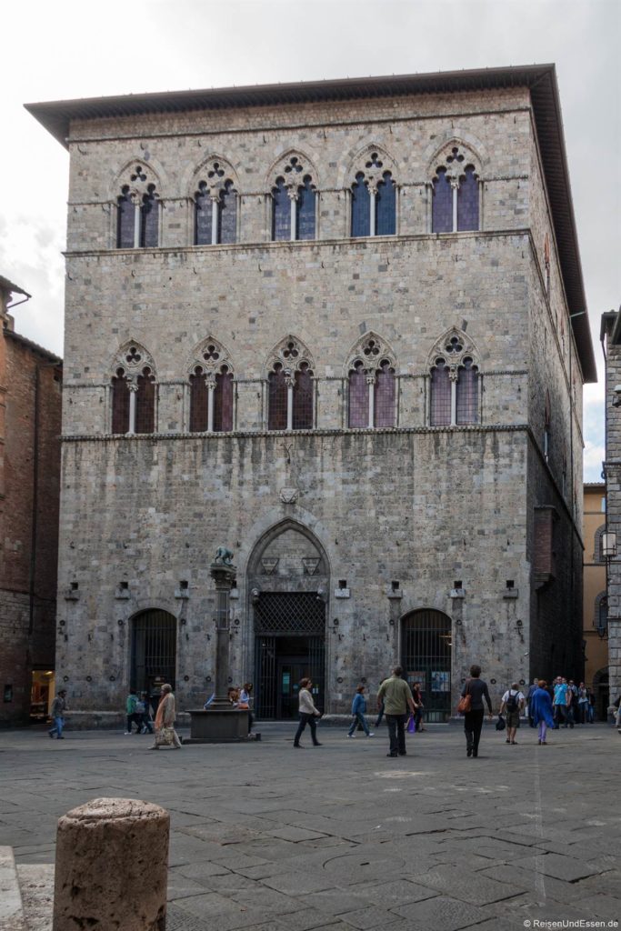 Palazzo Tolomei in Siena