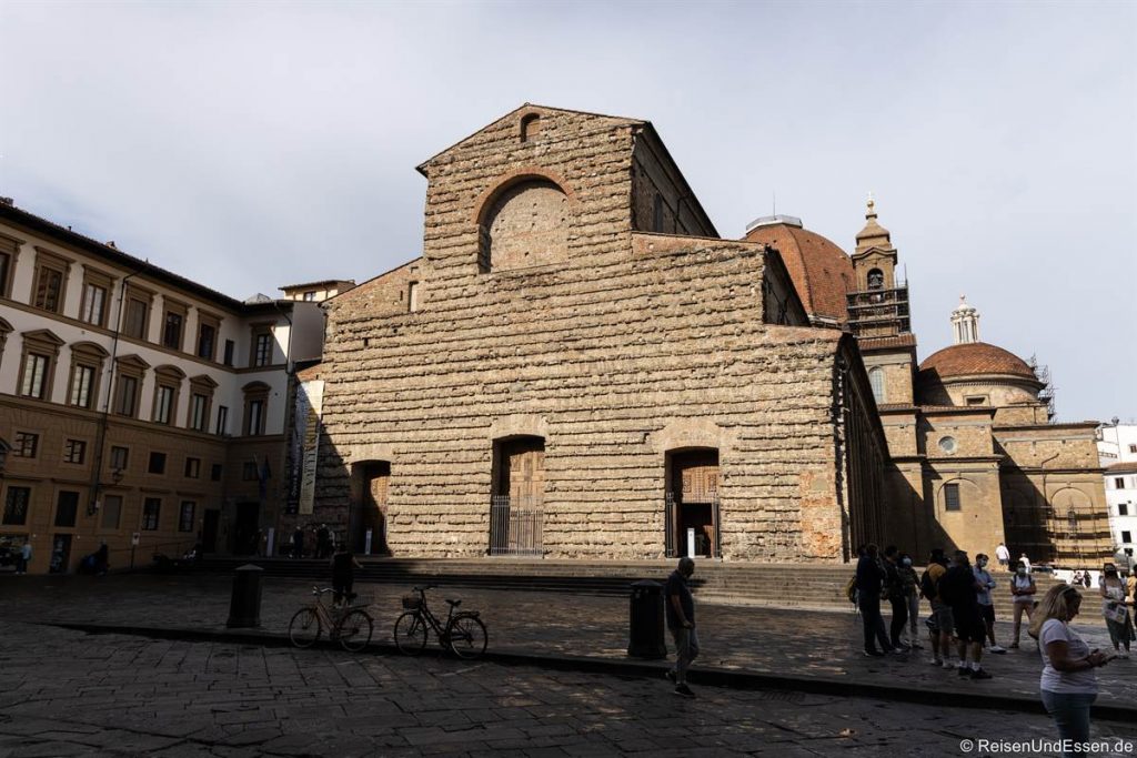 Basilica di San Lorenzo - Sehenswürdigkeiten in Florenz