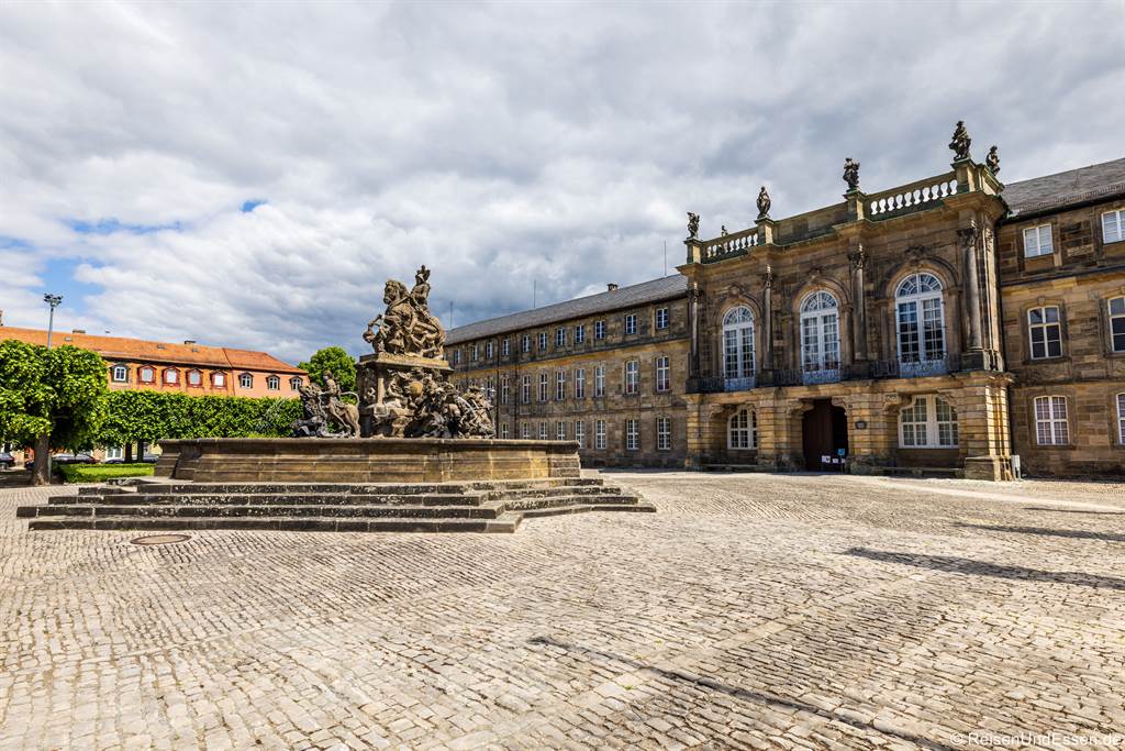 Neues Schloss - Sehenswürdigkeiten in Bayreuth