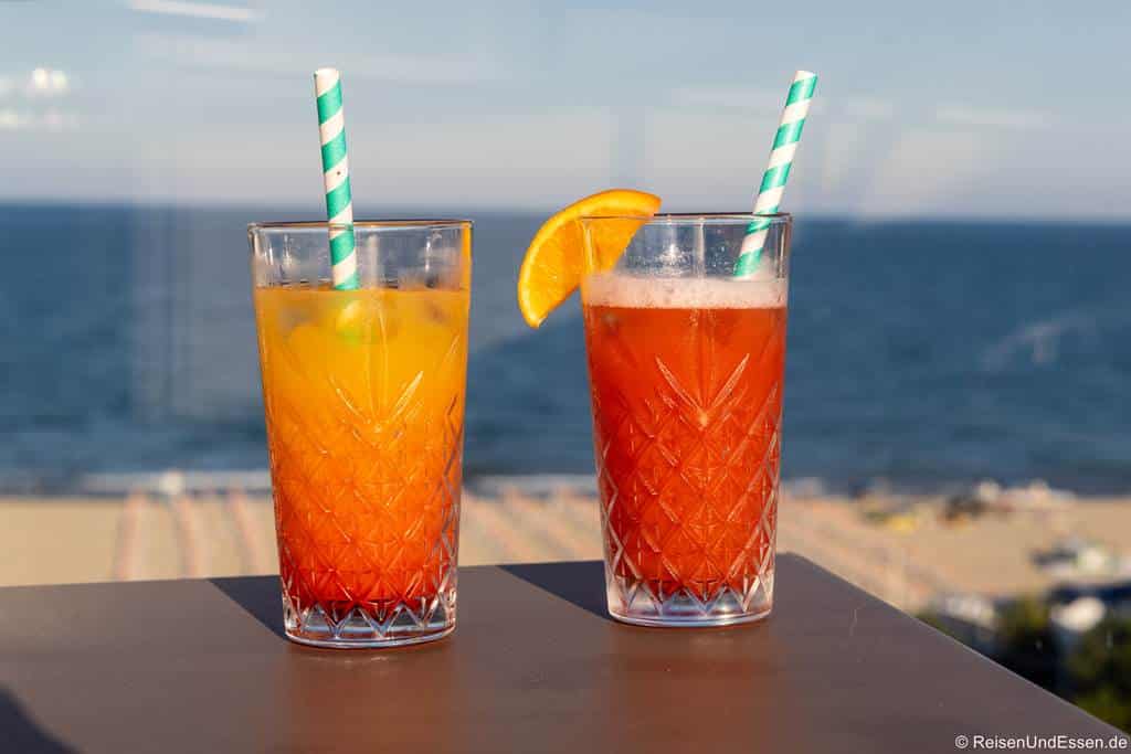 Cocktails in der Rooftop-Bar im Hotel Amelia am Schwarzen Meer