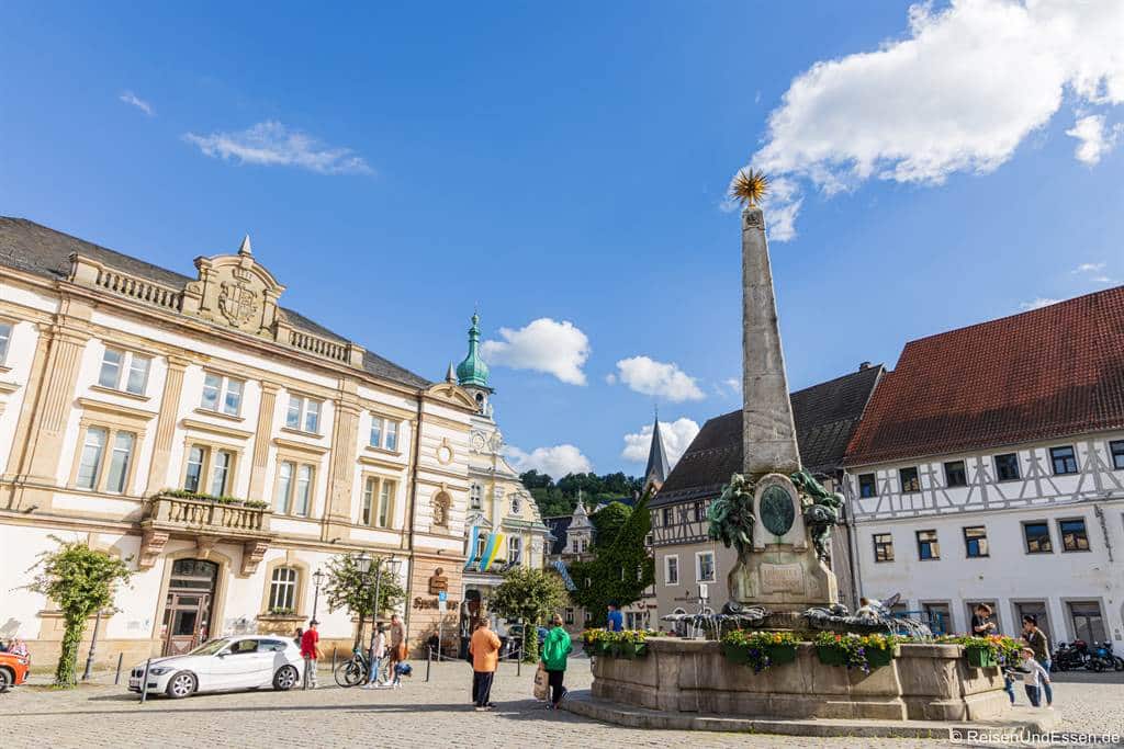 Marktplatz und Luitpoldbrunnen in Kulmbach