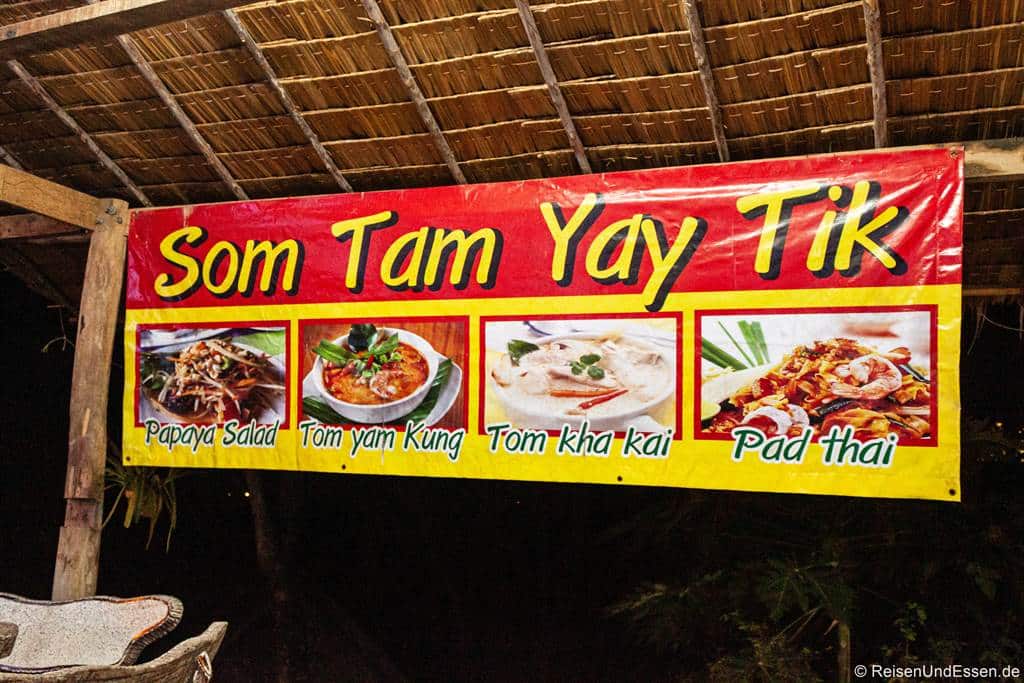 Plakat in einem Restaurant in Thailand