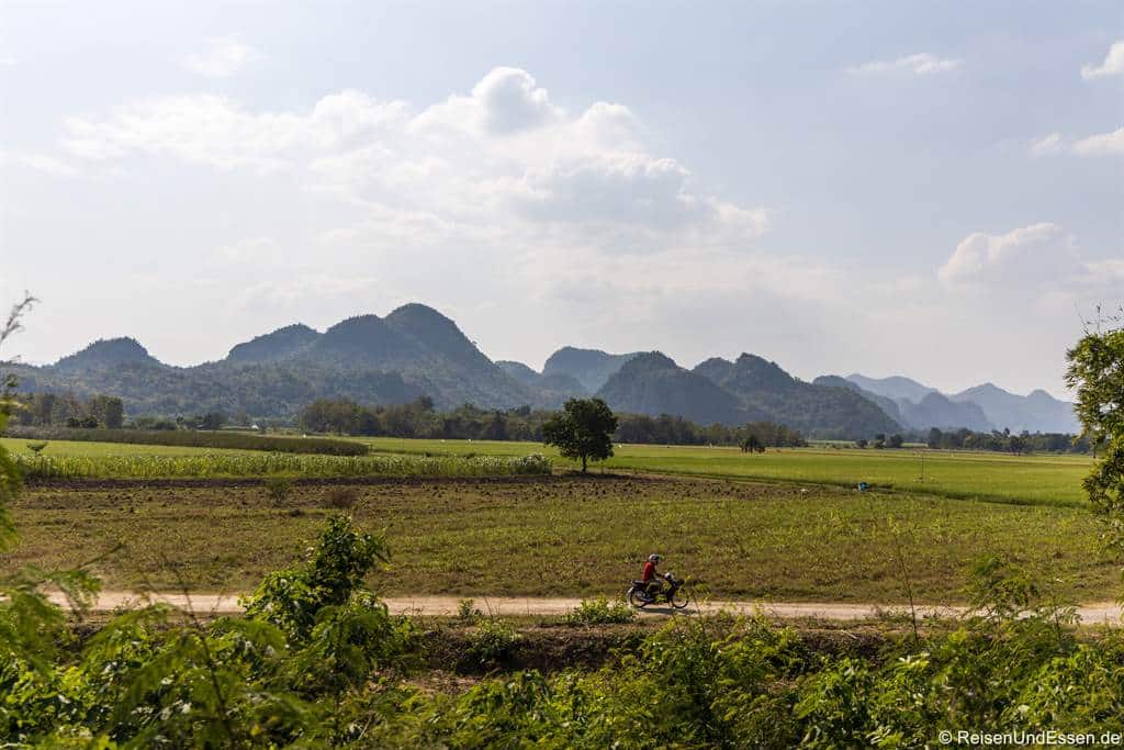 Landschaft in der Provinz Kanchanaburi in Thailand