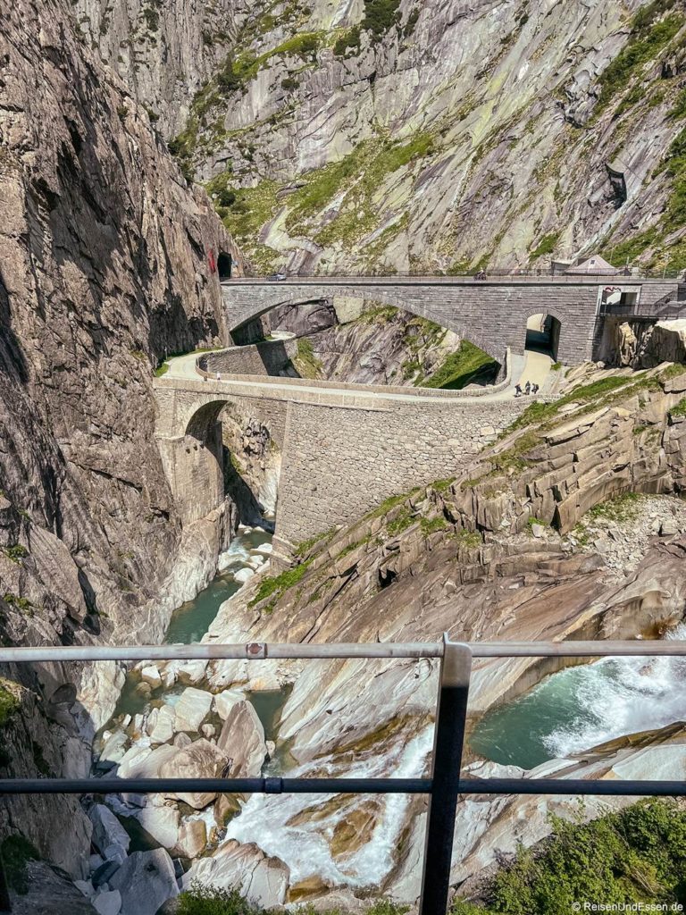 Teufelsbrücke bei Andermatt in der Schweiz