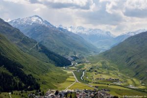 Read more about the article Matterhorn-Gotthard-Bahn: Spektakuläre Fahrt zum Oberalppass