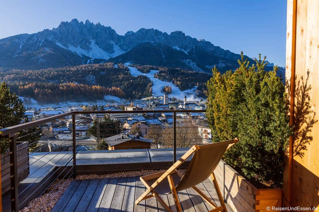 Mehr über den Artikel erfahren Naturhotel Leitlhof: Aussicht, Kulinarik, Wellness in den Dolomiten